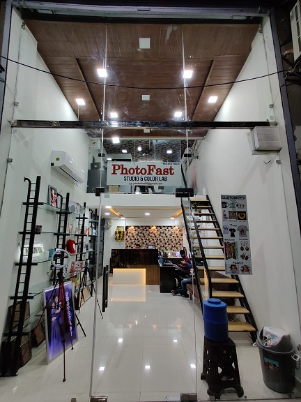 PHOTO FAST COLOR LAB & STUDIO PHOTO FAST COLOR LAB & STUDIO